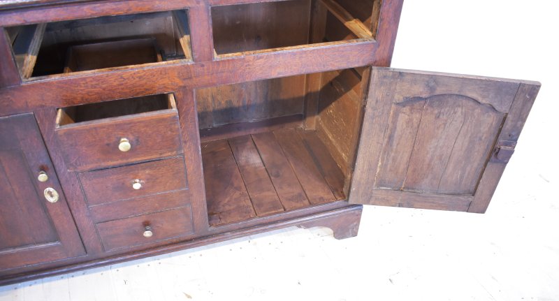 Welsh dresser - Image 9